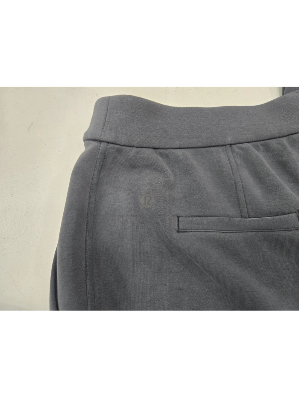 Lululemon Softstreme Pintuck Mid-Rise Pant In Black Size S Womens - Picture 8 of 12